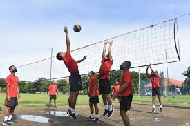 Game bola tangkas adalah salah satu yang paling banyak diminati dan paling banyak dipilih oleh banyak orang. Bermain Bola Voli Cara Prajurit Tidur Dalam Yonif 5 Marinir Jaga Stamina Dan Sistem Imunitas Tubuh Website Tentara Nasional Indonesia