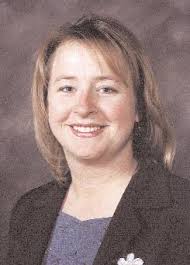 MU_Spring Mag_2002.revised.qxd