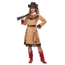 Sieh dir diesen beitrag auf instagram an. 20 Western Halloween Costumes 2021 Diy Cowboy And Cowgirl Costumes