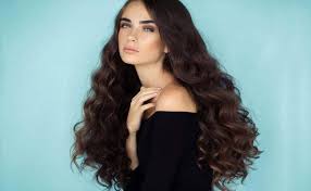 Gaya rambut perempuan keriting gantung. 10 Model Rambut Imlek 2020 Untuk Wanita Elegan Dan Memikat
