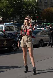 A pair of stilettos, a pair of short lace pants and a black blouse! 28 Summer Outfit Ideas Involving Shorts To Try Asap Glamour