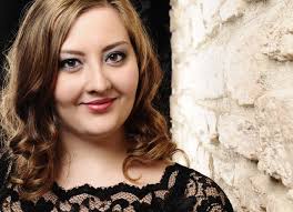 Christina Holowati aus Salzburg-Stadt