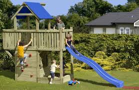 Mit einem spielgerät im garten z. Perfekte Spielgerate Fur Den Garten Casando Ratgeber