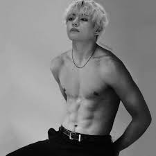 He's been pretty symmetrical his whole life actually, if you look at his younger pictures then you'l. Mafia Boss Kim Taehyung On Hold Taehyung Abs Jungkook Abs Bts Taehyung