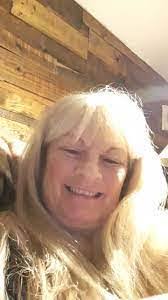 Lisa Lightcap's Instagram, Twitter & Facebook