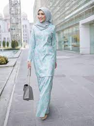 Discover our latest baju kurung designs for baju raya 2020. Jemels Fashion Bag Designer Bag Online Baju Kurung Fashion Shawl Baju Kurung Nivia Kurung