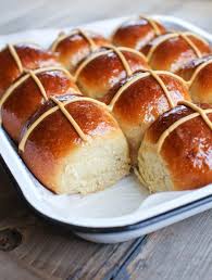 Overnight Maple Hot Cross Buns Simple Bites Recipe Hot Cross Buns Recipe Hot Cross Buns Cross Buns Recipe