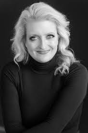 Laura Lepper's Instagram, Twitter & Facebook