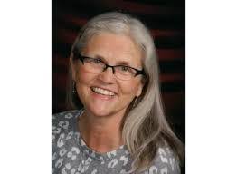 Elizabeth Dirks's Instagram, Twitter & Facebook