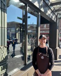 🌟Heritage Partner Spotlight🌟 Say 👋🏼 to Aaron! Tenure: 1️⃣7️⃣.5️⃣ years!  Sign: Leo ♌️ Favorite Beverage: Any kind of Cold Brew! ☕️ What do you like  to do in your free time? I'm