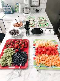 Backyard barbecues are a long standing graduation party classic for a reason. Graduation Party Ideas How To Make Your Party Fabulous