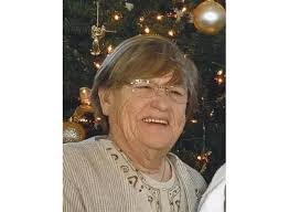 Elsa Carr's Instagram, Twitter & Facebook