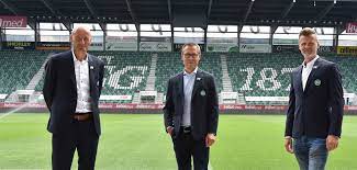 Am donnerstag reagieren die bosse und feuern den coach. Fc St Gallen Verlangert Langfristig Mit Trainer Zeidler Top Online