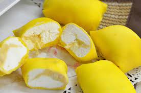 Secara ringkasnya, durian crepe dihasilkan dari satu lapisan kulit yang nipis dimana di dalamnya terdapat krim segar yang tidak muak dan berintikan isi durian segar. Ini Cara Betul Dapatkan Kulit Durian Crepe Yang Nipis Gebu Bak Bantal Mingguan Wanita