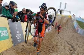 De belgische wielerwereld rouwt om jolien verschueren. Vreugdevol Nieuws Jolien Verschueren Mikt Na Hersentumor Nog Deze Winter Op Comeback In Het Veld Veldrijden Hln Be