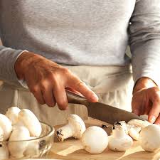 Un viaje gastronómico cuidado al detalle que completamos con los mejores utensilios. 15 Trucos De Cocina Para Principiantes