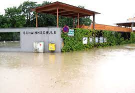 Aber auch große hochwasser suchten uns 2002 und 2013 heim, was viele. Hochwasser Situation Immer Dramatischer Ooe Orf At