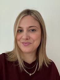 Hi 💕 I'm Gillian, a self-taught jewellery maker in Linlithgow. I've just  launched my new autumnal collection, featuring some of my favourite  gemstones: 🧡 Carnelian 🤎 Tiger's Eye 🖤 Dalmatian Jasper 🤍