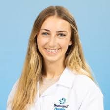 Hayley Higgins's Instagram, Twitter & Facebook