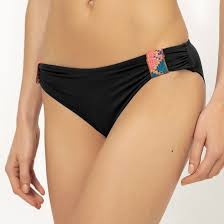 Arborez fièrement votre maillot de bain de la collection boohoo sur les plages d'une destination paradisiaque ou au bord d'une piscine limpide. Maillot De Bain Pas Cher La Redoute Outlet La Redoute