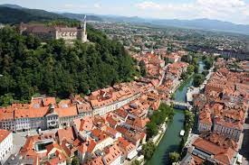 Decimal (world geodetic system wgs84) :decimal minutes (global positioning system gps) :degrees, minutes, seconds Erasmus Experience Dans Ljubljana Slovenie Par Eliot Experience Erasmus Ljubljana