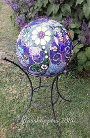 Pin By Saori Shimizu On Gazing Ball Mosaic Bowling Ball Mosaic Crafts Mosaic Garden Art