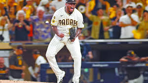 Padres evitan barrida de Brewers en Serie Divisional