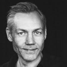 Super happy to share I've joined Warner Music Sweden as Brand Partnership  Manager! I'll be working with artists and organizations to develop exciting  brand collaborations. Please contact me if your…