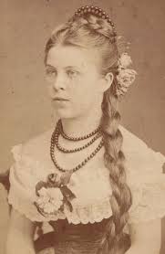 Have you ever imagined yourself living back in the ancient victorian era?!!. Gorgeous Braided Hairstyles From The Victorian Era