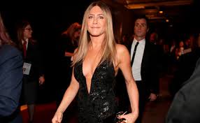 First look at leona lewis stunning wedding dress following. Jennifer Aniston Offizielles Statement Zu Brad Pitt Woman At