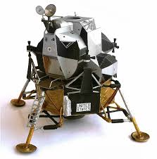 Here Are Some More Images Of Dragon 39 S 1 X2f 48 Scale Grumman Lm Lunar Module Eagle Used In The Apollo 11 L Space Crafts Apollo 11 Landing Space Pictures
