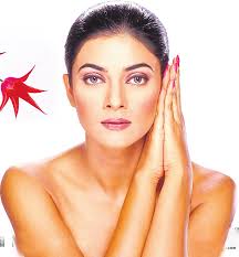 Page_1_Front_Late_Front 09.qxd