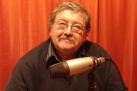 Crítica] "Sin ti mi cama es ancha": Con la yerra al rojo vivo