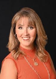 Taryn Cole's Instagram, Twitter & Facebook