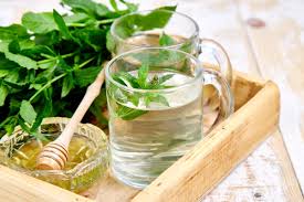 If you've been drinking alcohol, you should drink water to quickly get rid of bloating in your face and stomach. Bloated Stomach 5 Drinks That Really Help