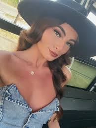 Breanna Casebier (@breannacasebier) • Instagram photos and videos