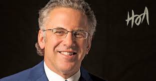 Congratulations to SportsCenter Anchor Neil Everett Morfitt for his  induction into the SOJC Hall of Achievement! Neil came to ESPN after  working with various affiliates in Honolulu for 15 years, most recently