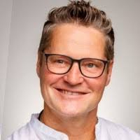 500+ "Selzer" profiles