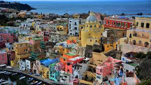 Le capitali europee della cultura sono ufficialmente designate quattro anni prima dell'anno in cui saranno capitali della cultura. Feexjy3m18q3ym