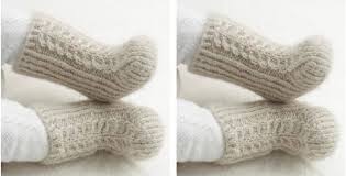 They have a very pretty design, the pink and … Mini Snow Knitted Baby Boots Free Knitting Pattern