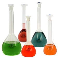 Gelas ukur mempunyai beberapa ukuran yang bervariasi mulai dari 2 ml hingga ketelitian dalam menggunakan alat ukur berupa gelas ukur ini terbilang rendah dan biasa digunakan untuk analisa kualitatif. Pengenalan Peralatan Laboratorium Kimia