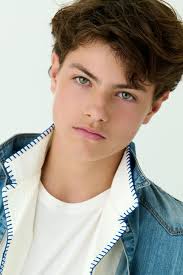 Niko Newark (Short 2022)