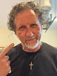 First day of the Vertical Horizon/Five for Fighting tour and as I was  looking at the stage, I turned the corner a wee bit late and walked into a  wall. First Blood