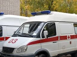 При развороте самолет, задев крону деревьев крылом, упал на землю. V Kuzbasse Na Tanae Zhyostko Prizemlilsya Samolyot Est Pogibshie Mk Kuzbass