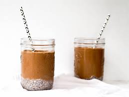 She describes using almond milk or greek yoghurt, but i don't see any mention of using a protein powder to increase protein, which is good for. Diabetes Friendly Chocolate Chia Smoothie Recipe
