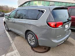 Image result for Ceramic Gray 2017 200