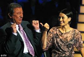 Melanie sykes uudelleentwiittasi jonathan pie. Mel Sykes Divorces Actor Husband Because He Failed To Understand Their Financial Troubles Daily Mail Online
