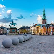 Der nyhavn ist der zentrale hafen der dänischen hauptstadt und eine der berühmtesten sehenswürdigkeiten. á… Stadteguide Alles Was Du Wissen Musst