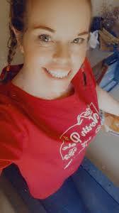 Happy Saturday..I need 40 new followers and 70 stars to meet my weeky  challenge. Im I'm