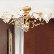 Abbiamo un'ampia gamma di lampade per interno ed esterno, tra cui lampade da parete, lampade a sospensione, plafoniere, faretti, faretti da incasso e lampade da terra. Plafoniera Classica Emma A 3 Luci Due P